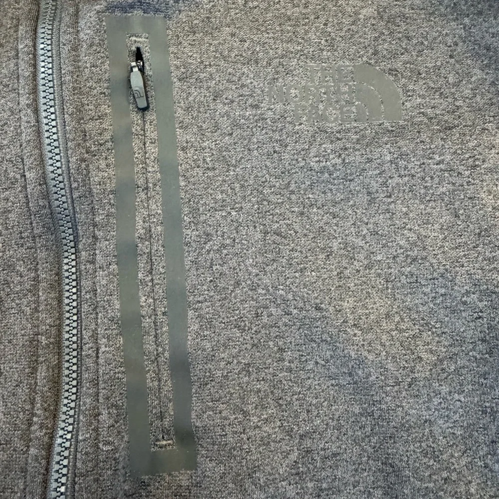 The North Face Men's Extended Size High Collar Quarter Zip with Pocket / XXL